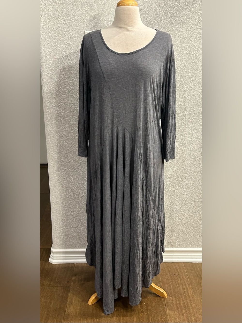 Comfy USA gray seamed asymmetrical crinkle lightweight dress 2X